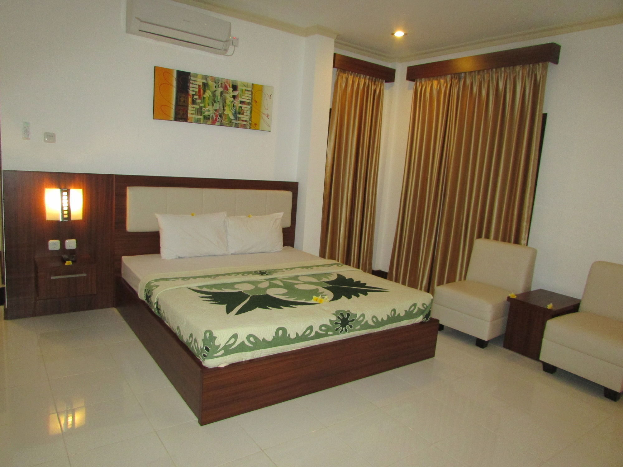 Friends Beach Hotel Kuta  Luaran gambar